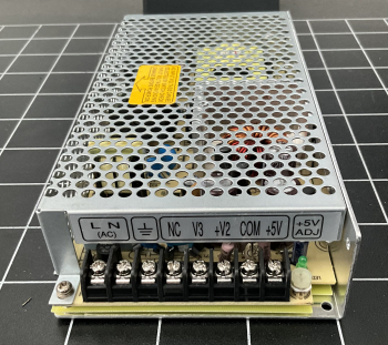 Mean Well RT-125A +5V/+12V/-5V Schaltnetzteil mit 3 Ausgangsspannungen